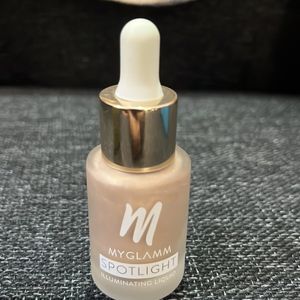 My Glamm ‘Spotlight’ Illuminating Liquid