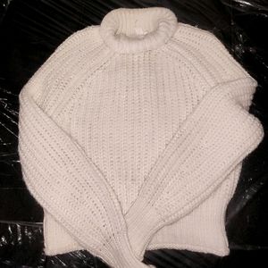 H&M KNITTED SWEATER