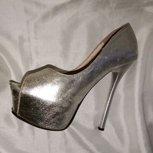 30/- Off Dilivery🎀Stilettos Silver Pencil Heels