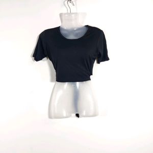 Black Plain Casual Crop Top (Women)