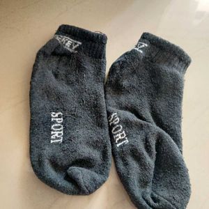 Women Black Socks