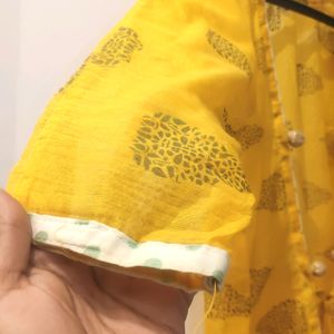 Beautiful Yellow shrug with white kurta | M