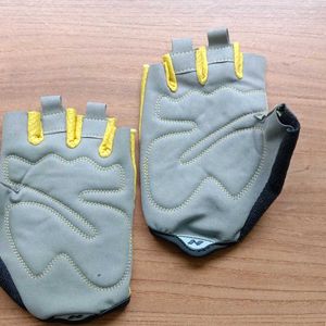 Nivia Gym Gloves