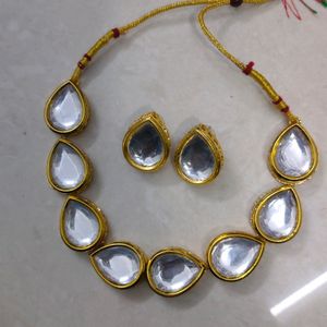 Kundan Choker Set