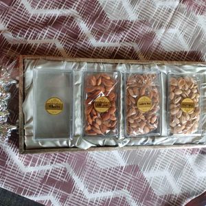 Dryfruits Gifting Tray