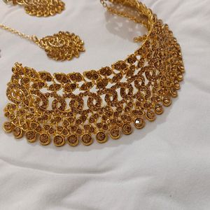 Stylish Necklace Set