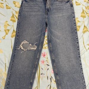 H&M Straight Ultra High Waist Jeans