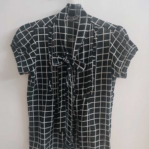 (NEW & UN-USED) Check Pattern Unused Top