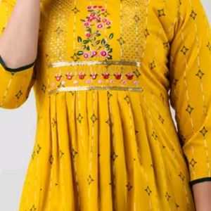 Pretty Ethnic Embroidery Top