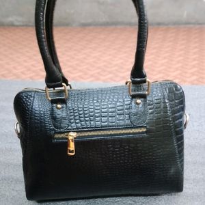 Leather Leadish Bag