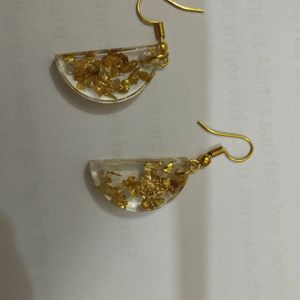 Set Of 4 Resin Earrings, Stylish N Light Weight.