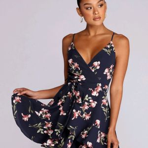 🎀SELL TILL EVENING 🎀WINDSOR Floral Dress
