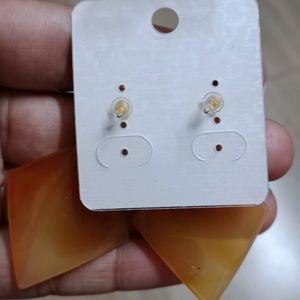 Beautiful Yellow & Golden Square Shape Earring