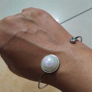 Pearl Bracelet