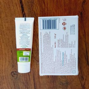 Combo Himalaya Soap & MamaEarth Shampoo