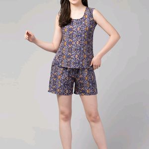 Women Printed Top And Shorts Set