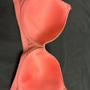 Zivame Peach Bra 32D Padded Wirefree