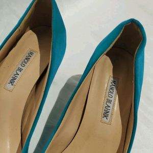 Manolo Blahnik Heels 38