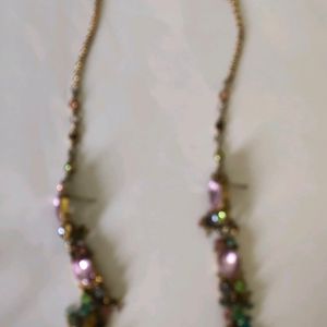 This Is Neckless Set With Earings And Teeka