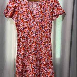 Zara Floral Dress Size - s