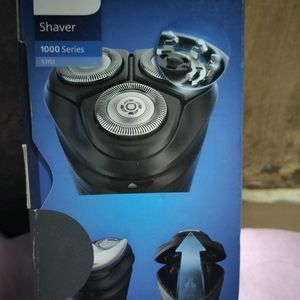 Philips Electric Shaver for Men, Wet and Dry Shave