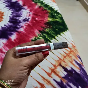 Huda Beauty Matte Lipstick In Blood Red Colour