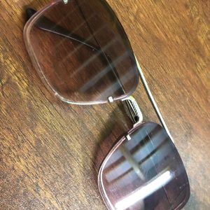 Rose Gold Sun Glass Good Condition Nothing Defecti