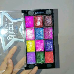 GLITTER EYESHADOW PALETTE