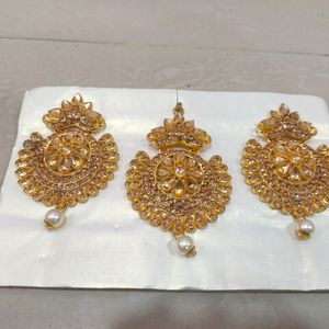 Earings And Bindi Set