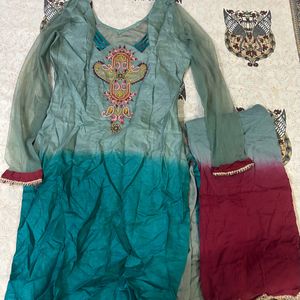 Kurta Set Back Side