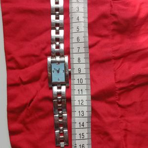 OG TOMMY HILFIGER Women's Wrist Watch