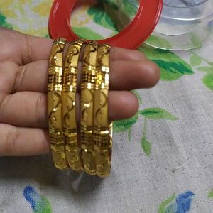 Bangles Golden Colour Bantes