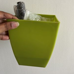 Self Watering planter