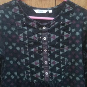 Max Brand Black Color Beautiful Top