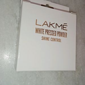 Lakme White Pressed Powder Shine Control