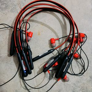 Branded B11 Blutooth Earphones ( Buy 1 Get+1free)