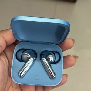 One Plus 3 Original EarPods With Accessories