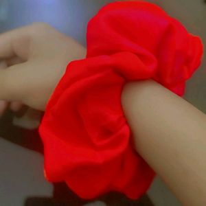 Strawberry 🍓 Red Color Scrunchies..