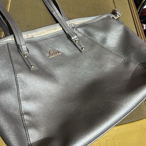 Lavie Silver HandBag 💼