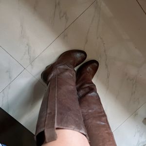 Knee Length Leather Boot Size -36 37