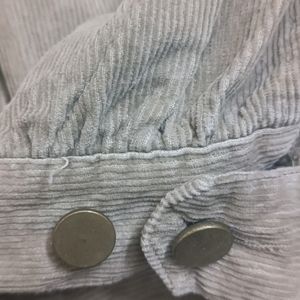 Unique Stylish Shorts Come Capri