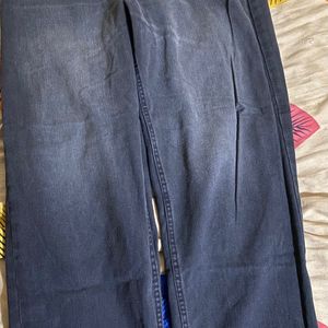 Max Baggy Fit Jeans