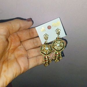 Jumki Earings