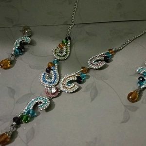 Multicolored Necklace Set