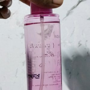 Aqualogica Body Mist - Dewy Floral Kiss