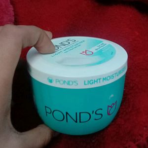 Ponds Light Moisturizer