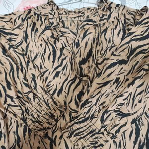 Women Leopard Print Top