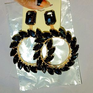 Black Circle Earring & Studs....♥️