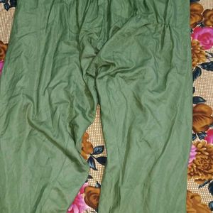 Women Cotton Blend Kurta Pant Set