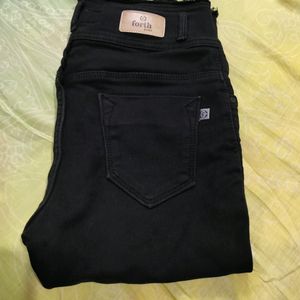 Black And Blue Denim Capri